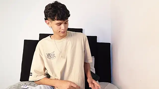 Snapshot of alexmark_ chatting on 5, 11, 2025 alexmark online show from 5, 11, 2025