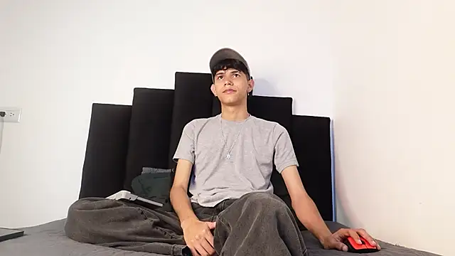 Snapshot of alexmark_ chatting on 28, 11, 2025 alexmark online show from 28, 11, 2025