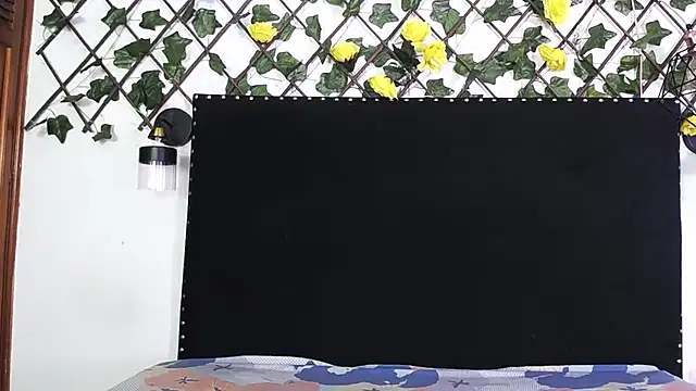 Snapshot of vyumekoper chatting on 25, 10, 2025 vyumekoper online show from 25, 10, 2025