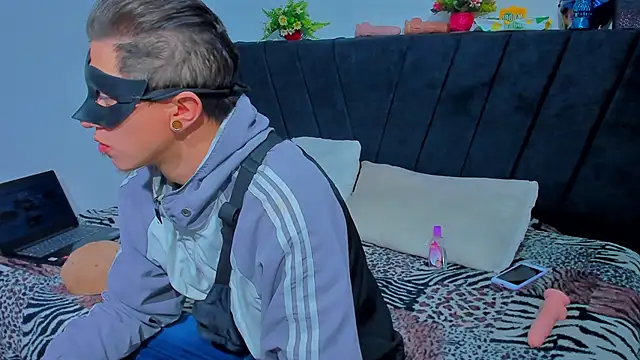 COUPLE25 33 online show from 20, 10, 2025