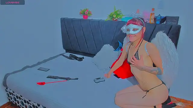 COUPLE25 33 online show from 2, 11, 2025