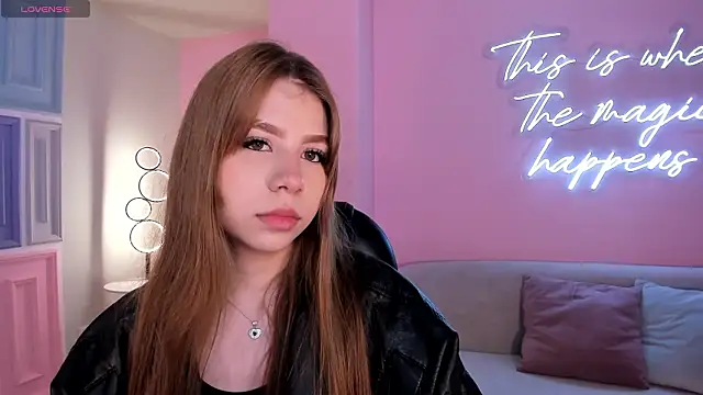 TiffannySins online show from 8, 3, 2026