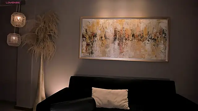 TiffannySins online show from 5, 12, 2025