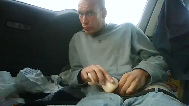 Snapshot of Leshok chatting on 11, 9, 2025 Leshok online show from 11, 9, 2025