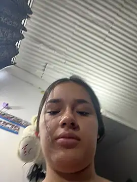 Luciaparker03 online show from 20, 4, 2026