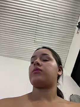 Luciaparker03 online show from 19, 3, 2026