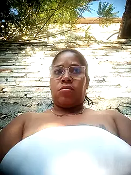 Big ass submissive online show from 15, 2, 2026