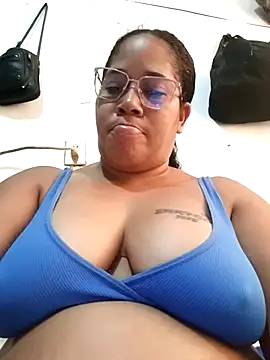 Snapshot of Big_ass_submissive chatting on 6, 5, 2026 Big ass submissive online show from 6, 5, 2026