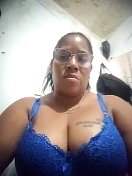 Big ass submissive online show from 12, 2, 2026