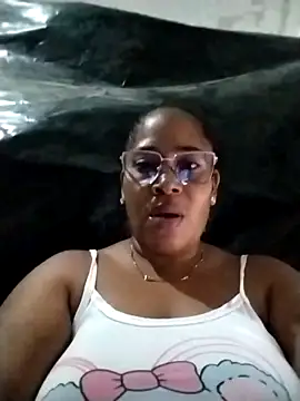 Snapshot of Big_ass_submissive chatting on 20, 9, 2025 Big ass submissive online show from 20, 9, 2025
