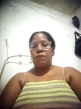 Big ass submissive online show from 21, 2, 2026