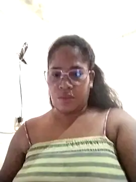 Snapshot of Big_ass_submissive chatting on 11, 10, 2025 Big ass submissive online show from 11, 10, 2025