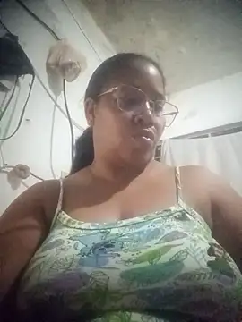 Big ass submissive online show from 11, 11, 2025