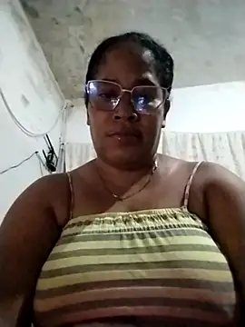 Snapshot of Big_ass_submissive chatting on 4, 10, 2025 Big ass submissive online show from 4, 10, 2025