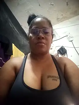 Big ass submissive online show from 3, 12, 2025