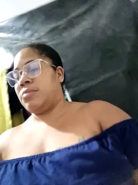 Big ass submissive online show from 7, 4, 2026