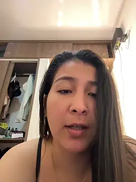 Snapshot of evelyn_1702 chatting on 23, 4, 2026 evelyn 1702 online show from 23, 4, 2026