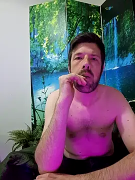 Snapshot of welcome-to-the-jungle chatting on 17, 6, 2026 welcome-to-the-jungle online show from 17, 6, 2026