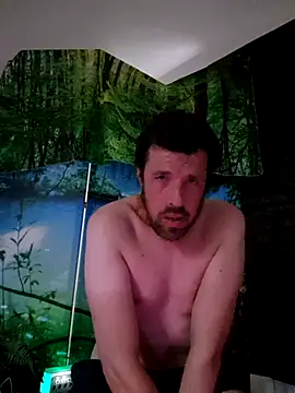 Snapshot of welcome-to-the-jungle chatting on 9, 7, 2026 welcome-to-the-jungle online show from 9, 7, 2026