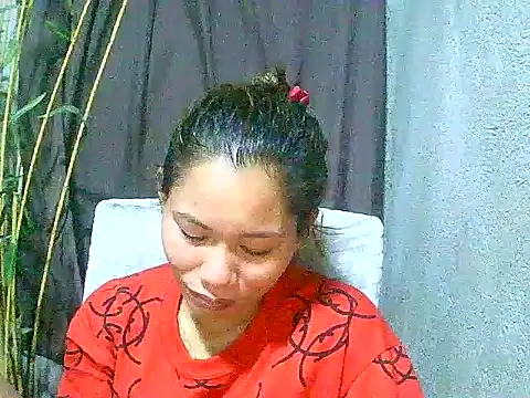 Snapshot of Sweeetgurll chatting on 6, 5, 2026 Sweeetgurll online show from 6, 5, 2026