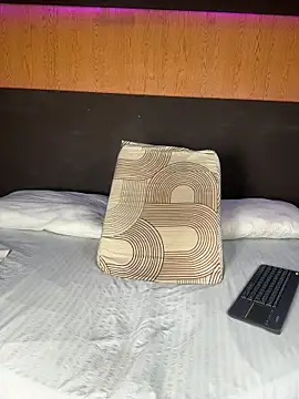 Alexia  cox online show from 25, 3, 2026