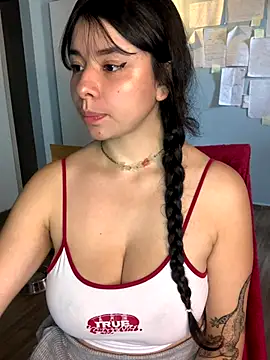 Snapshot of Canneela chatting on 23, 10, 2025 Canneela online show from 23, 10, 2025