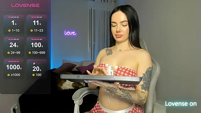 SelinaStorm online show from 21, 4, 2026