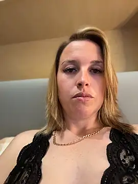 Snapshot of amberrose094 chatting on 18, 5, 2026 amberrose094 online show from 18, 5, 2026