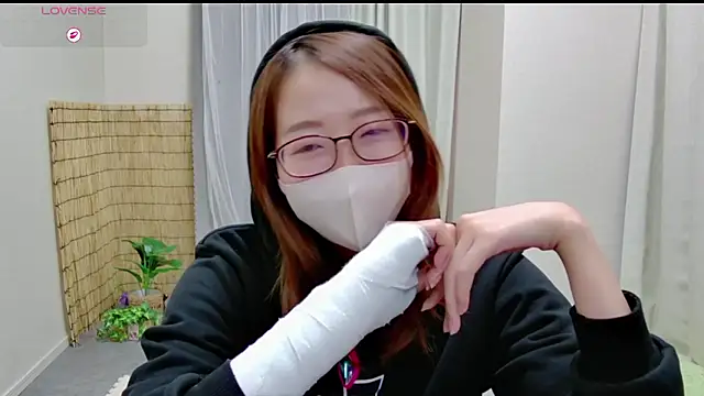 Haruno sakura ch online show from 18, 11, 2025