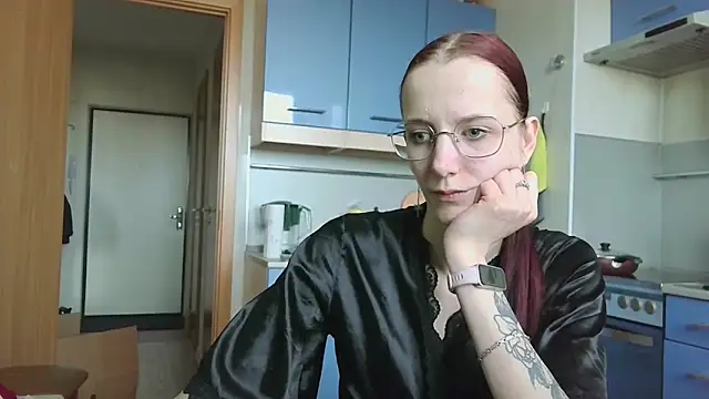 Lucy Divine online show from 12, 3, 2026