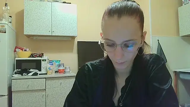 Lucy Divine online show from 18, 9, 2025
