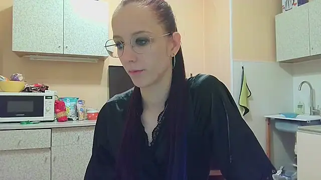 Lucy Divine online show from 19, 9, 2025