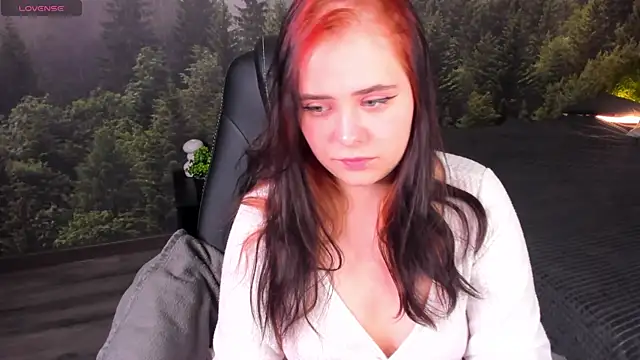 Alis Platt online show from 3, 12, 2025