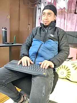 Snapshot of abnerdam01 chatting on 29, 10, 2025 abnerdam01 online show from 29, 10, 2025