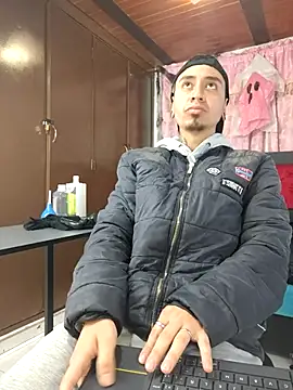 Snapshot of abnerdam01 chatting on 27, 10, 2025 abnerdam01 online show from 27, 10, 2025