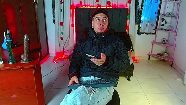 Snapshot of abnerdam01 chatting on 18, 11, 2025 abnerdam01 online show from 18, 11, 2025