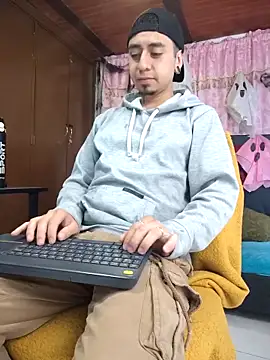 Snapshot of abnerdam01 chatting on 22, 10, 2025 abnerdam01 online show from 22, 10, 2025