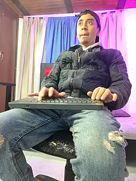 Snapshot of abnerdam01 chatting on 9, 10, 2025 abnerdam01 online show from 9, 10, 2025