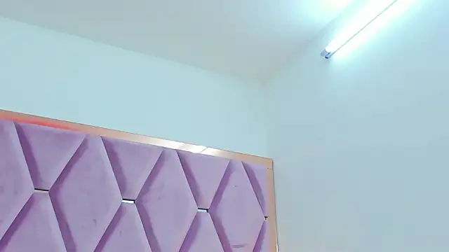 MaskedGirl  online show from 16, 10, 2025