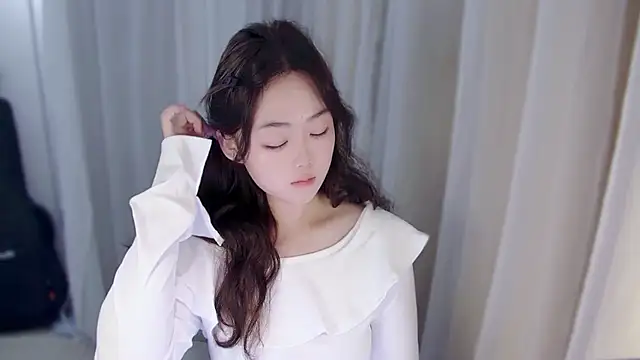 YUANYUAN-A online show from 11, 11, 2025