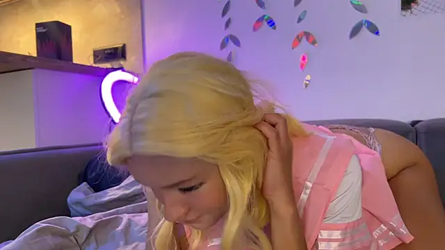 lxsundollyxl online show from 18, 9, 2025