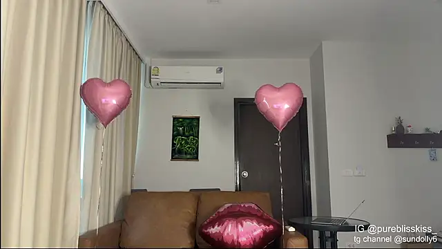 lxsundollyxl online show from 15, 2, 2026