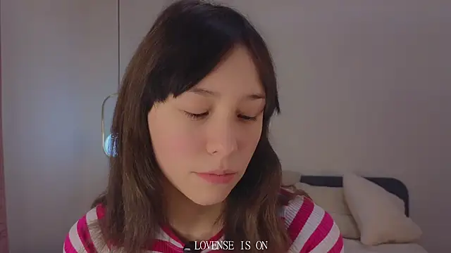 Snapshot of BritniBers chatting on 28, 11, 2025 BritniBers online show from 28, 11, 2025