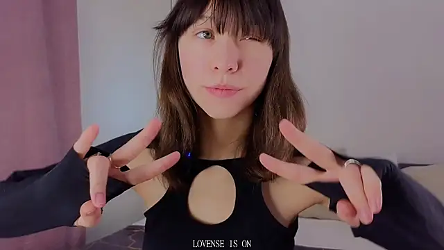 Snapshot of BritniBers chatting on 3, 12, 2025 BritniBers online show from 3, 12, 2025