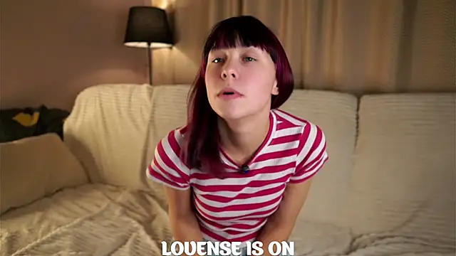 Snapshot of BritniBers chatting on 14, 10, 2025 BritniBers online show from 14, 10, 2025