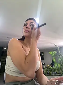 Isabellaa Palacios online show from 17, 6, 2026