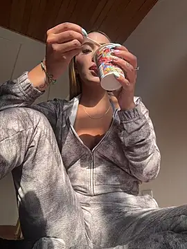 nikolevoshkie  online show from 15, 12, 2025