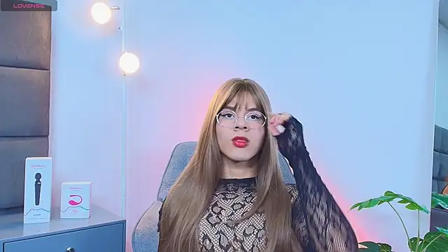 Slenna Moon online show from 2, 4, 2026