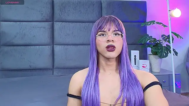 Slenna Moon online show from 11, 4, 2026