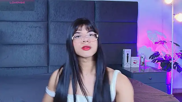 Slenna Moon online show from 8, 3, 2026